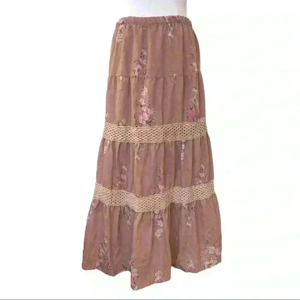 Metro Wear Boho Prairie Floral Pull Skirt in Size Medium